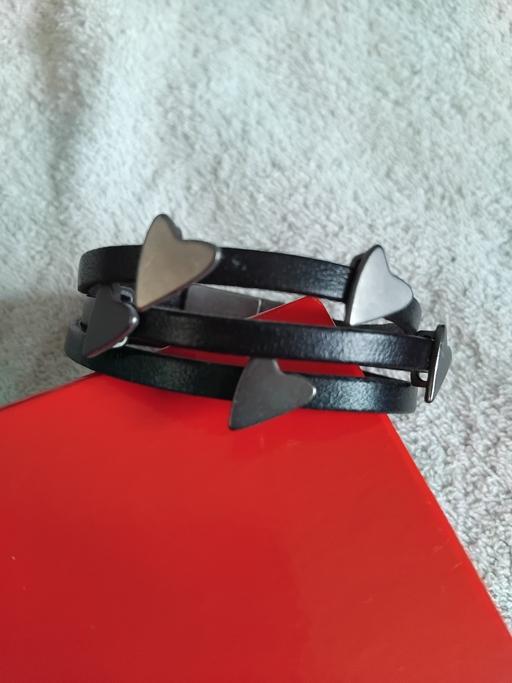 Buy & Sell Kemsley Swale - Photos for heart bracelet