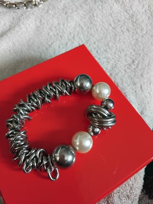 Buy & Sell Milton Regis Swale - Photos for bracelet