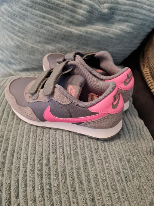 Buy & Sell Weoley Castle Birmingham - Photos for Girls trainers size 2 Nike