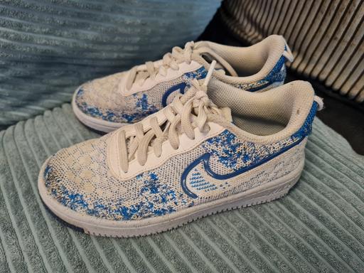 Buy & Sell Weoley Castle Birmingham - Photos for Boys Nike trainers size 12