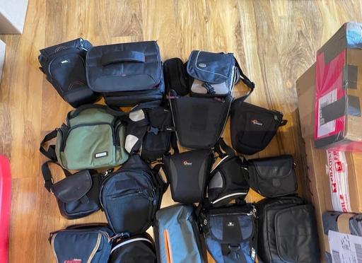 Buy & Sell Filton South Gloucestershire - Photos for CAMERA BAGS - VARIOUS SIZES BRAND BARGAINS
