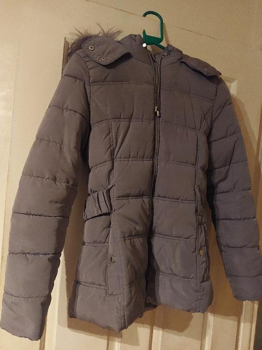 Buy & Sell Dagenham Barking and Dagenham - Photos for Grey Fur Hooded Jacket UK size 8 New Look