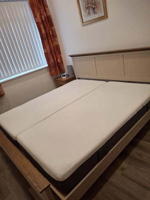 Buy & Sell Feckenham Redditch - Photos for King oak bed frame