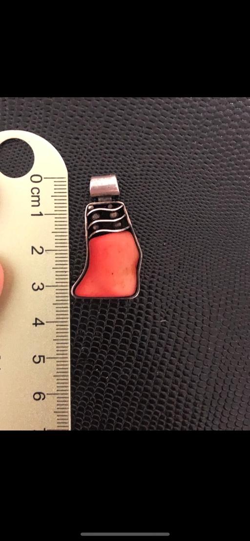 Buy & Sell Ponders End North London - Photos for Coral silver pendant