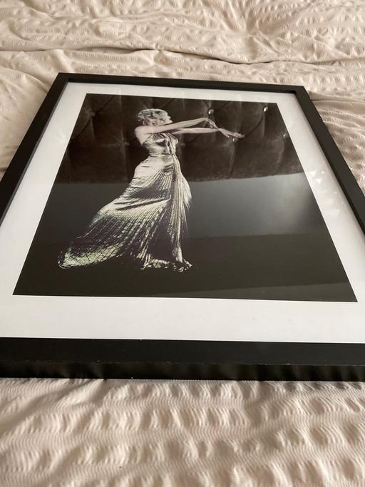 Buy & Sell Ettingshall Wolverhampton - Photos for Marilyn Monroe picture glass front