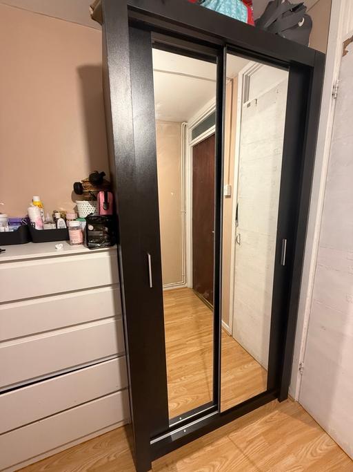 Buy & Sell Plumstead South East London - Photos for Black sliding door wardrobe with mirror