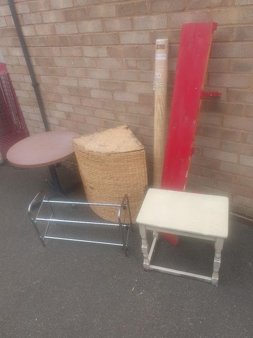 Buy & Sell Gornal Wood Dudley - Photos for BN 4ft x 6ft Bamboo Blind , Metal Table, etc