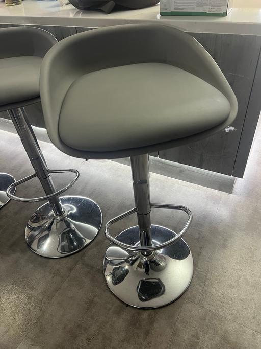 Buy & Sell Westcroft South Staffordshire - Photos for 4 grey bar stools