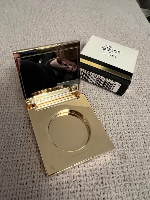 Buy & Sell Easington Lane Sunderland - Photos for GUCCI Empty Compact