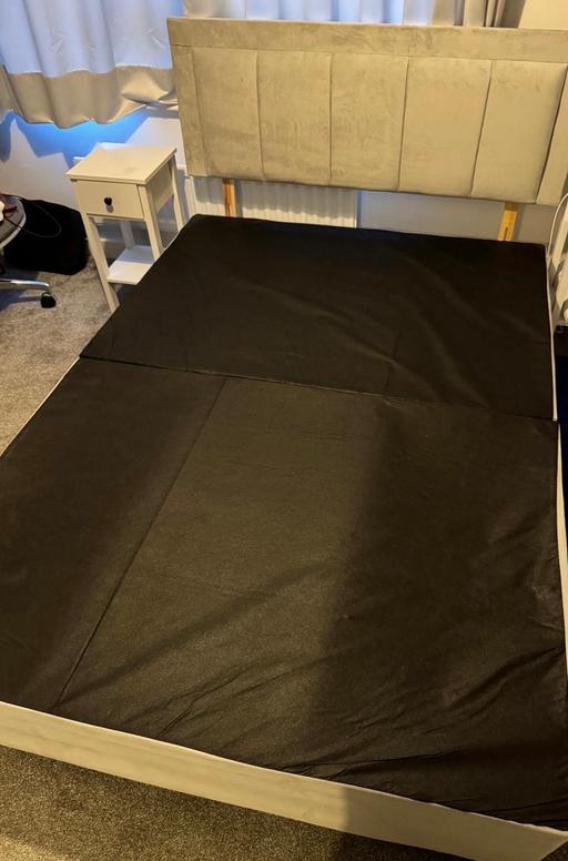 Buy & Sell Media City UK Salford - Photos for Divan double bed with grey frame