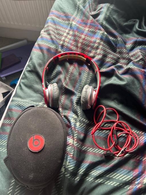 Buy & Sell Blackwell Bolsover - Photos for Red beats