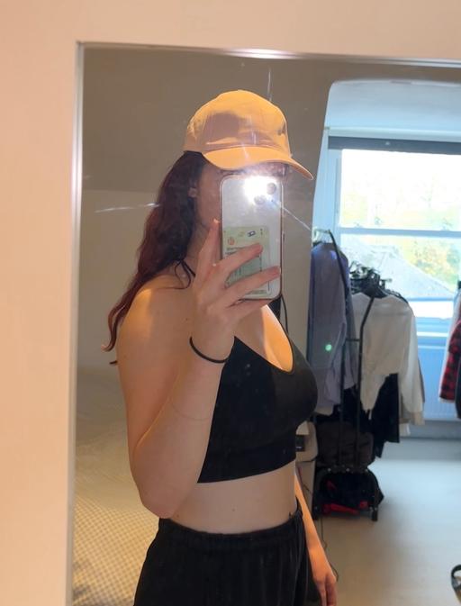 Buy & Sell Abington West Northamptonshire - Photos for Pink Cap