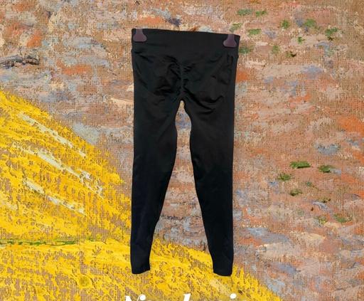 Buy & Sell White City West London - Photos for Black leggings Large bum feature