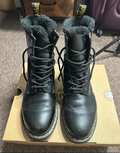 Buy & Sell Raynes Park South West London - Photos for Dr. Martens 1460 Serena Faux Fur Lined Boots
