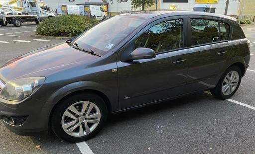 Vehicles Up Hatherley Cheltenham - Photos for Vauxhall Astra 1.6 petrol 2009 11 months mot