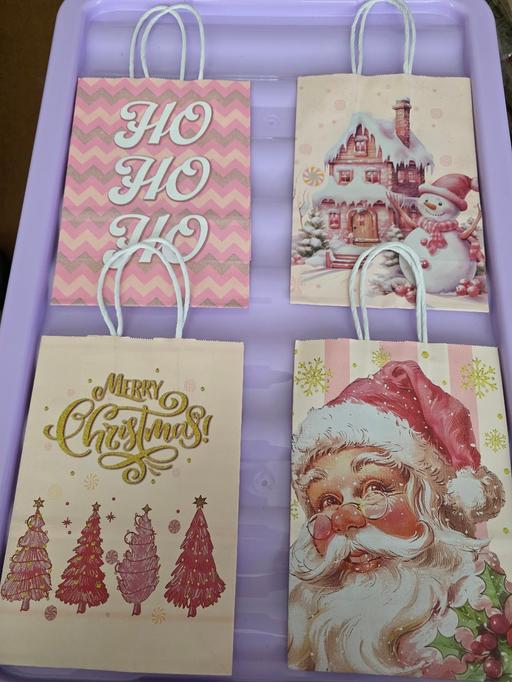 Classes Blackpool Town Centre Blackpool - Photos for Christmas gift bags x 4 NEW