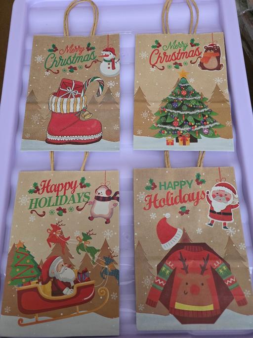 Classes Blackpool Town Centre Blackpool - Photos for Christmas gift bags x 4 NEW