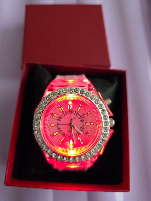 Buy & Sell Blackpool Town Centre Blackpool - Photos for Ladies light up watch in box NEW