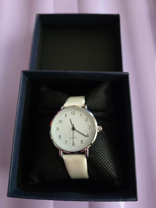 Buy & Sell Blackpool Town Centre Blackpool - Photos for Ladies basic watch in box NEW