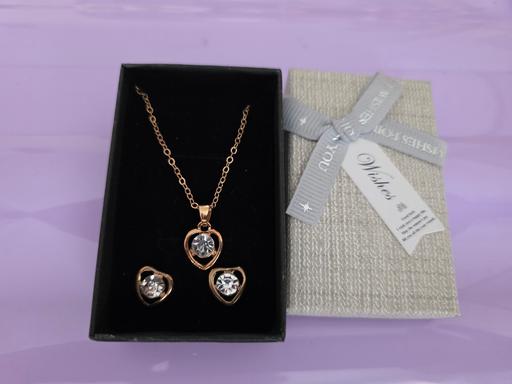 Buy & Sell Blackpool Town Centre Blackpool - Photos for Necklace & earrings NEW