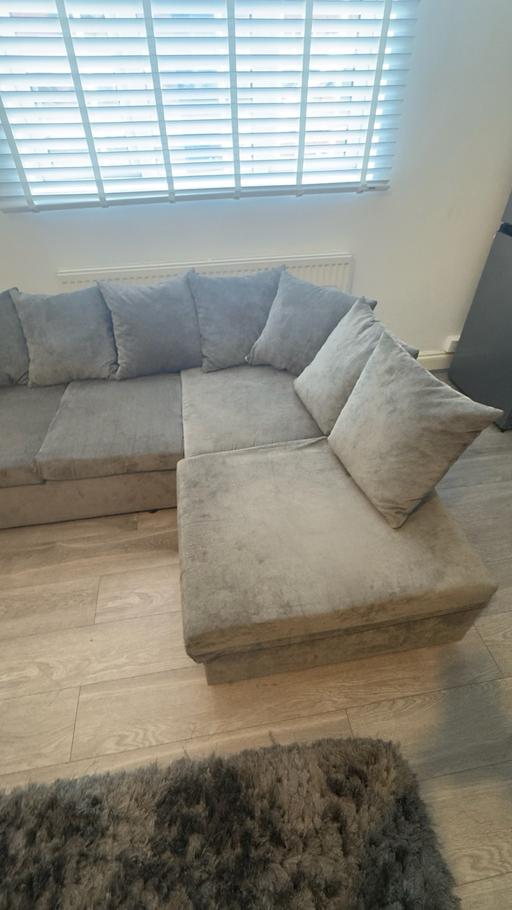 Buy & Sell Thornton Heath Croydon - Photos for Corner sofa