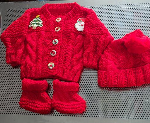 Buy & Sell Fordbridge Solihull - Photos for Baby Christmas Girl 16 cardi Santa Hat Boots