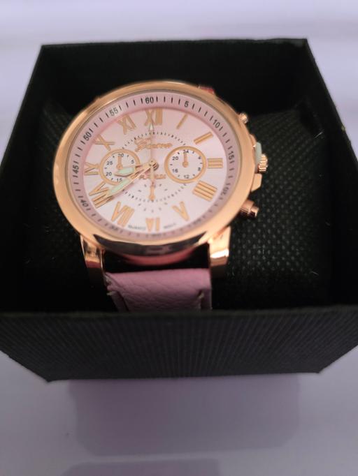 Buy & Sell Blackpool Town Centre Blackpool - Photos for Ladies watch in box NEW