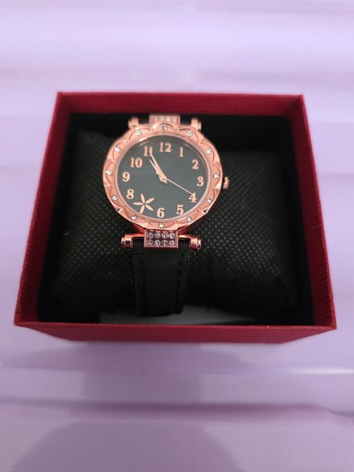 Buy & Sell Blackpool Town Centre Blackpool - Photos for Ladies watch in box NEW