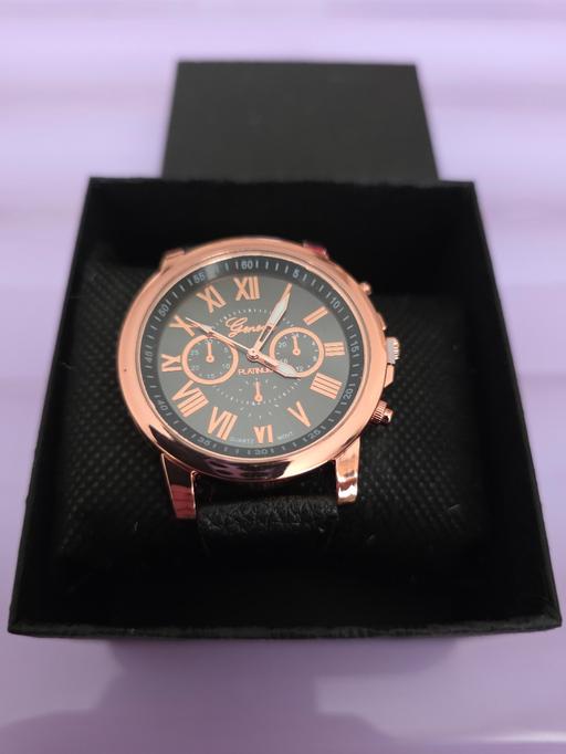 Buy & Sell Blackpool Town Centre Blackpool - Photos for Ladies watch in box NEW