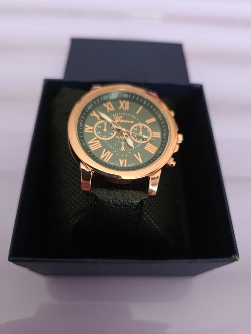 Buy & Sell Blackpool Town Centre Blackpool - Photos for Ladies watch in box NEW