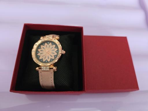 Buy & Sell Blackpool Town Centre Blackpool - Photos for Ladies watch in box NEW