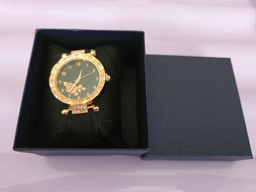 Buy & Sell Blackpool Town Centre Blackpool - Photos for Ladies watch in box NEW