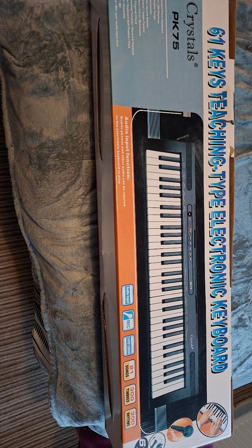 Buy & Sell Reddish Stockport - Photos for 61 key teaching electronic keyboard