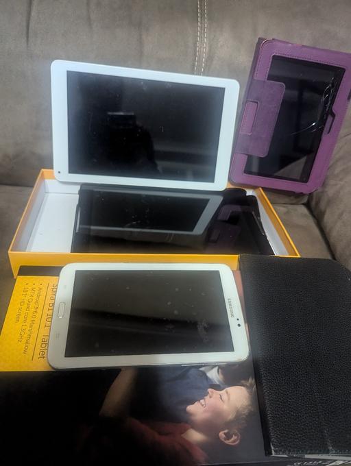 Buy & Sell South Shields South Tyneside - Photos for 4 tablets spare or repair