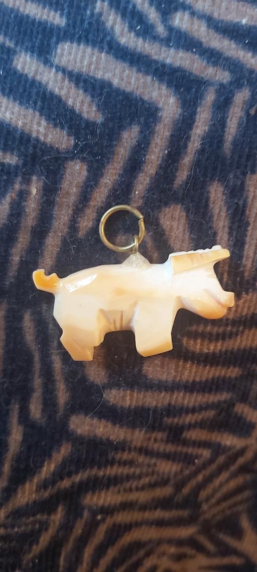 Buy & Sell Asfordby Hill Melton - Photos for old vintage 🦏 Rhino pendant charm