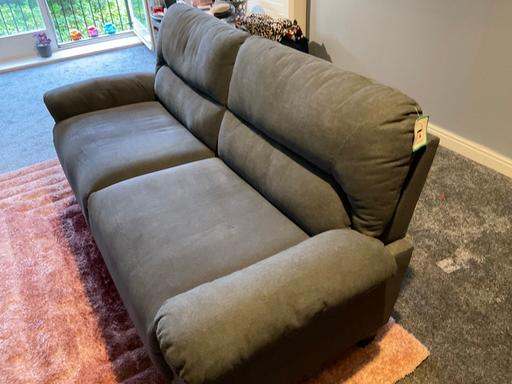 Buy & Sell Astmoor Bridge Halton - Photos for 3 seater sofa