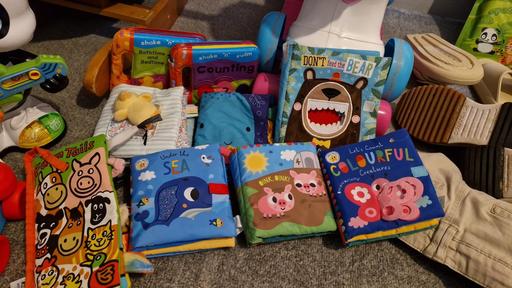 Buy & Sell Eaton Bank Trading Estate Cheshire East - Photos for Baby books/baby bath book/jelly cat farm tail