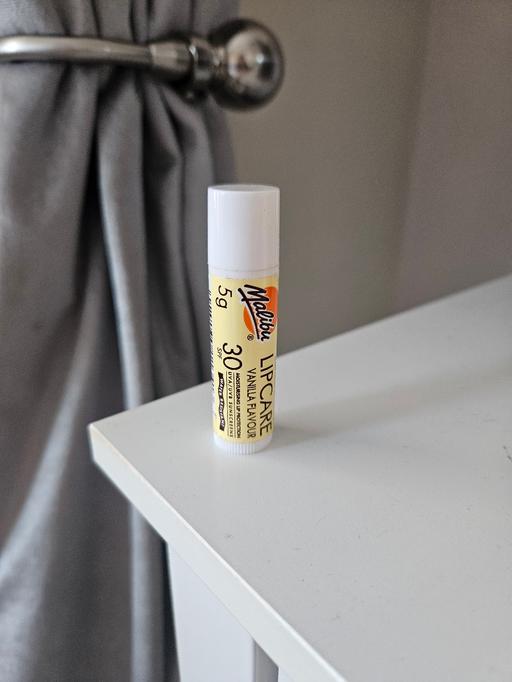 Buy & Sell Newton Doncaster - Photos for Malibu vanilla lipcare.