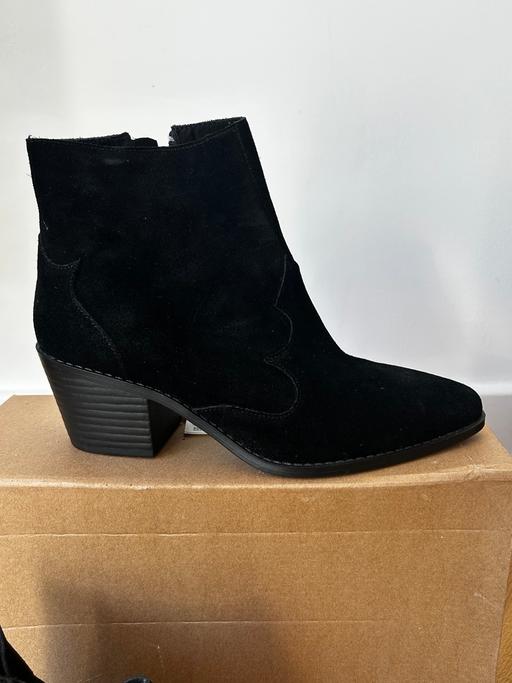 Buy & Sell Letchworth Garden City North Hertfordshire - Photos for Pull & Bear suede boots. With tags. Size 6uk