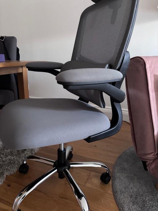 Buy & Sell Cannon Street Station Central London - Photos for Brand new never used desk office chair