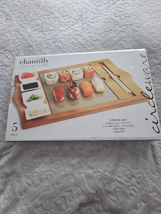 Buy & Sell Newton Doncaster - Photos for Sushi serving set..NEW