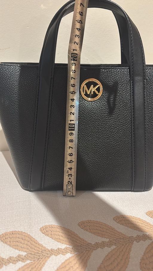 Buy & Sell Hounslow Town Centre Hounslow - Photos for Michael Kors