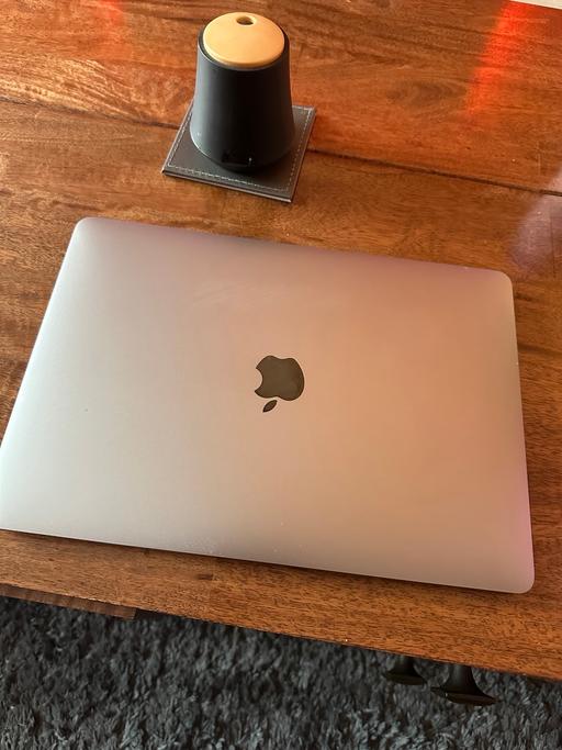 Buy & Sell Faberstown Wiltshire - Photos for Macbook pro 2020