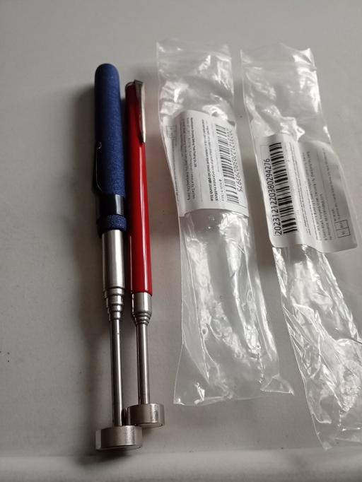 Buy & Sell Horncastle East Lindsey - Photos for 2 new MAGNETIC PICK UP TOOLS