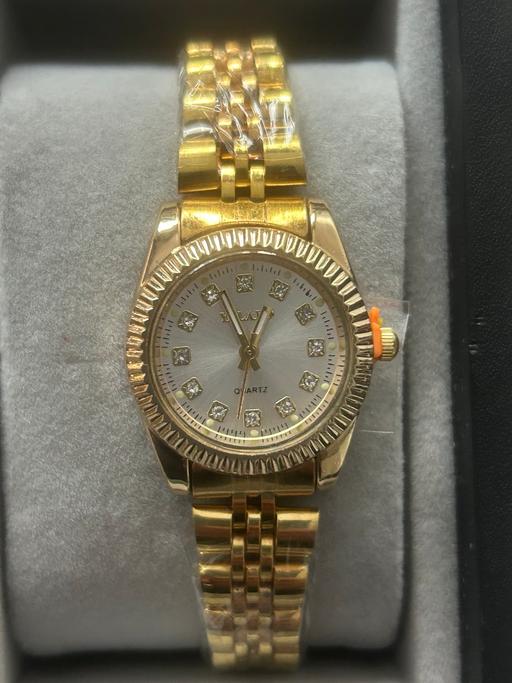 Buy & Sell Walkergate Newcastle upon Tyne - Photos for Woman’s watch gold quartz