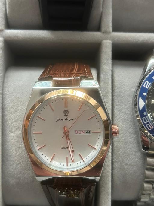 Buy & Sell Walkergate Newcastle upon Tyne - Photos for Poedagar man’s watch brown leather strap