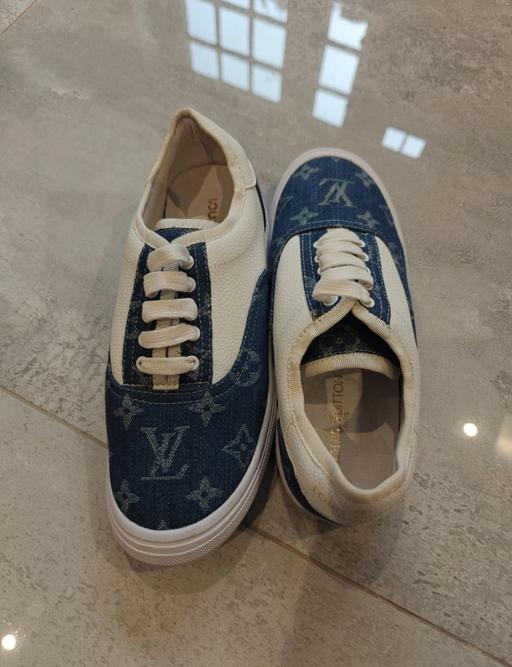 Buy & Sell Harrow on the Hill North West London - Photos for LV Child Shoes