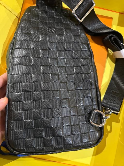 Buy & Sell Dollis Hill North West London - Photos for Lv crossbody bag
