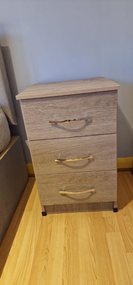 Buy & Sell Dagenham Barking and Dagenham - Photos for Bedside cabinet