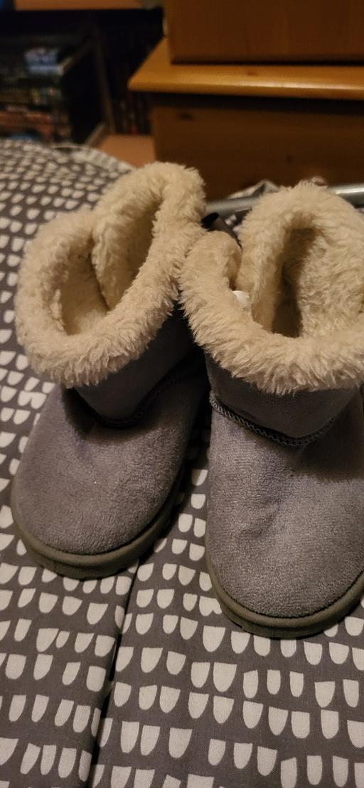 Buy & Sell Radcliffe Bury - Photos for girls boots age 7